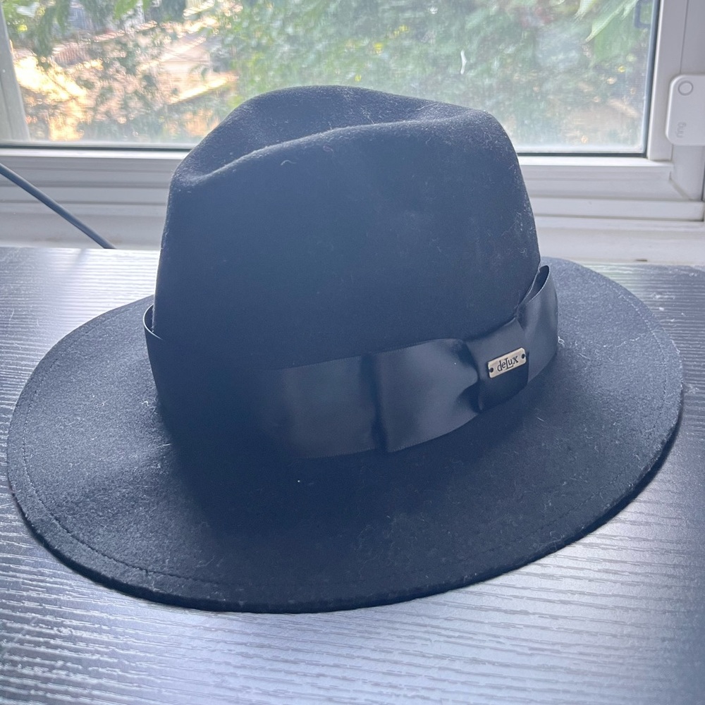 Black Felt Fedora Hat with Ribbon